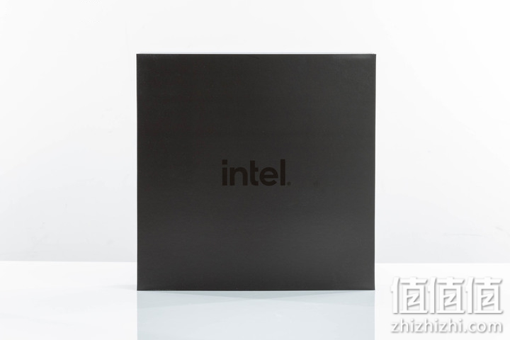 Intel 正式发布第12代Core 处理器 大小核混搭冲上性能高峰