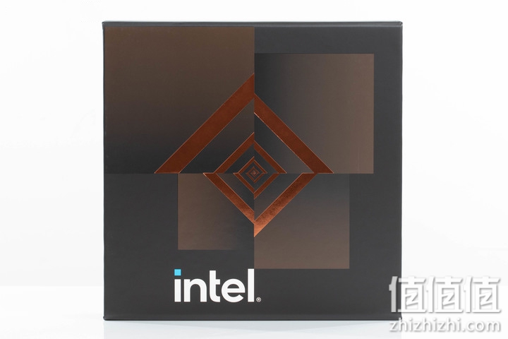 Intel 正式发布第12代Core 处理器 大小核混搭冲上性能高峰