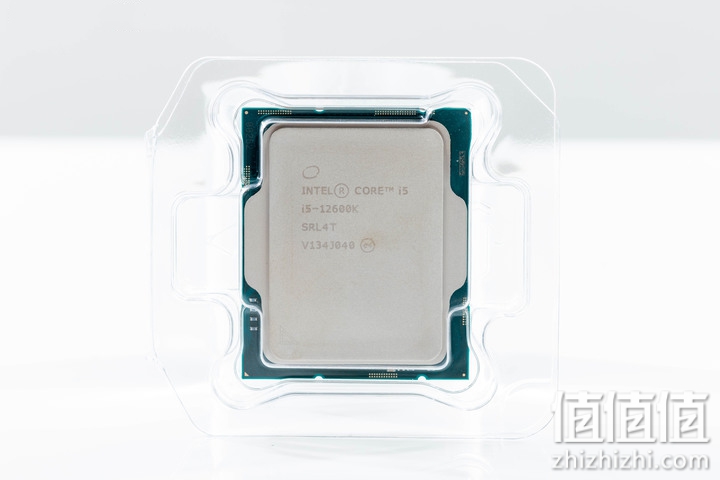 Intel 正式发布第12代Core 处理器 大小核混搭冲上性能高峰