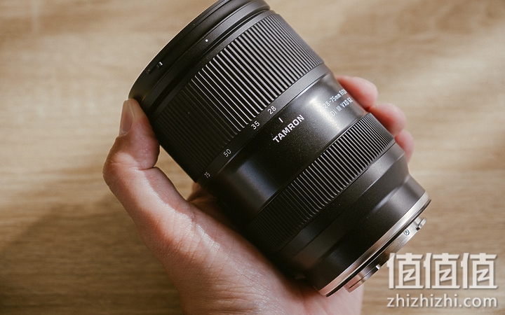 Tamron 28-75mm F/2.8 Di III VXD G2 新旧对决：对焦提升、散景表现更优异！