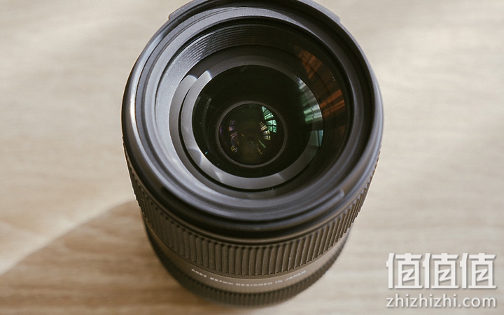 Tamron 28-75mm F/2.8 Di III VXD G2 新旧对决：对焦提升、散景表现更优异！