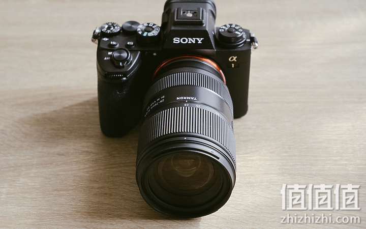 Tamron 28-75mm F/2.8 Di III VXD G2 新旧对决：对焦提升、散景表现更优异！