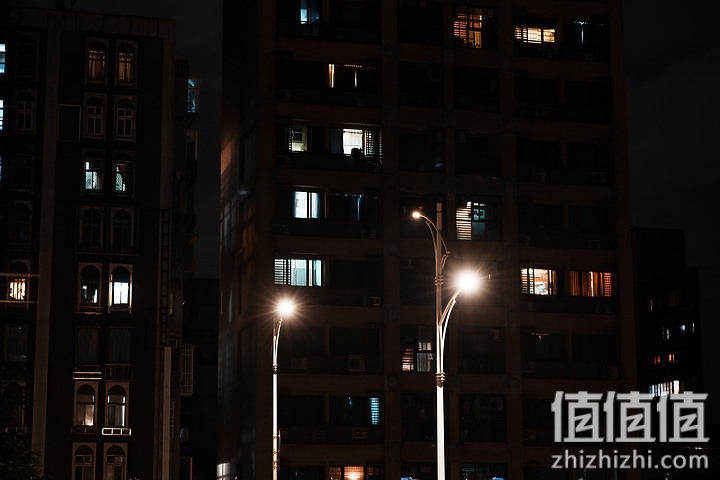Tamron 28-75mm F/2.8 Di III VXD G2 新旧对决：对焦提升、散景表现更优异！