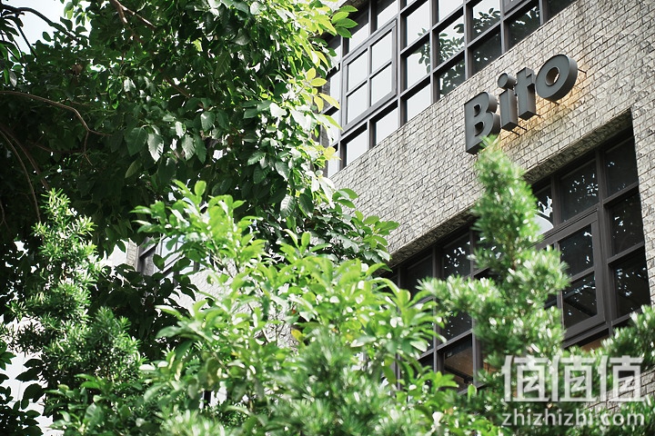 Tamron 28-75mm F/2.8 Di III VXD G2 新旧对决：对焦提升、散景表现更优异！