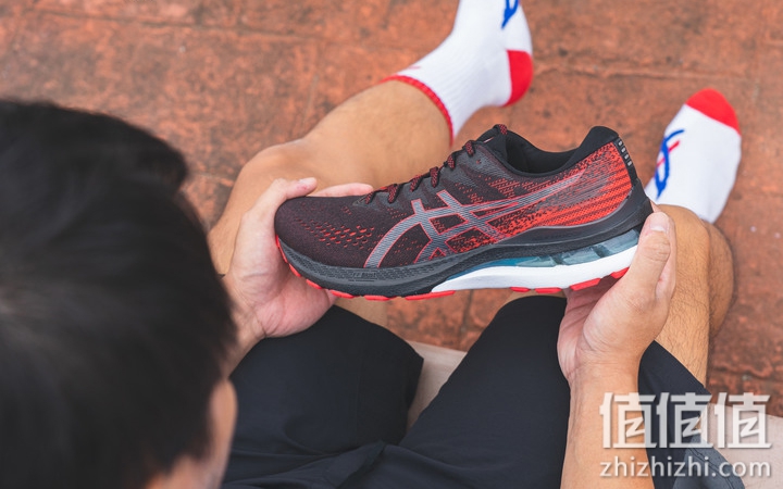 ASICS GEL-KAYANO 28评测：极致的支撑、极致的稳定