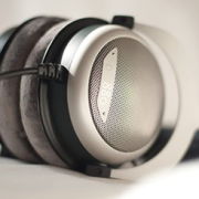 Beyerdynamic 拜亚动力 DT-880 阻抗250Ω 头戴式耳机