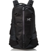 国内1600元！Arc'teryx 始祖鸟 Arro 22 户外背包 24016 22L  直邮含税到手￥1139.29