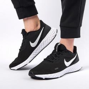 NIKE 耐克 REVOLUTION 5 BQ3204-002 男款跑鞋