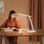 Panasonic 松下 HHLT0628 致翰系列 LED台灯 4.5W 不带插头