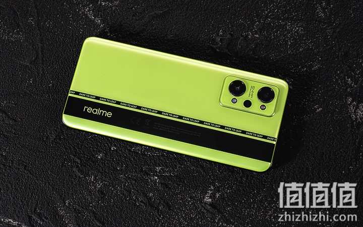 Realme GT Neo2 评测：性价比与外观同样出众的轻旗舰