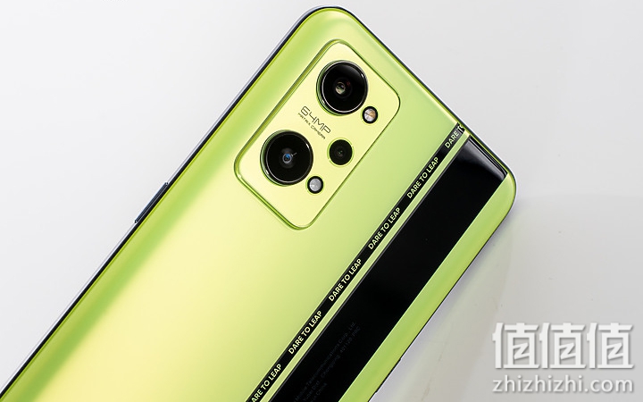 Realme GT Neo2 评测：性价比与外观同样出众的轻旗舰