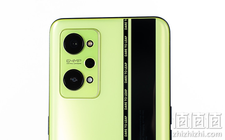 Realme GT Neo2 评测：性价比与外观同样出众的轻旗舰
