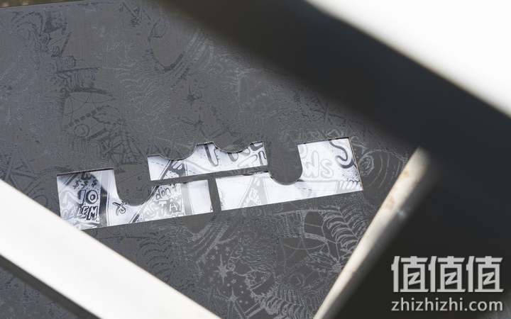 Nike LeBron 19 开箱分享：皇帝战靴的独特气质！