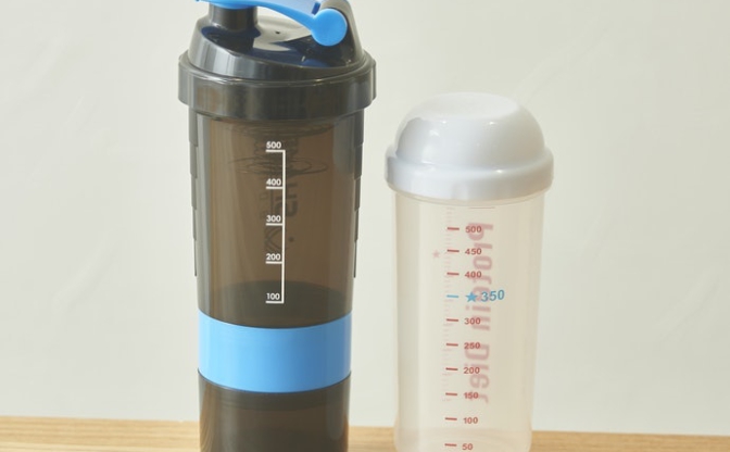蛋白粉摇摇杯怎么选？蛋白粉摇摇杯选购指南