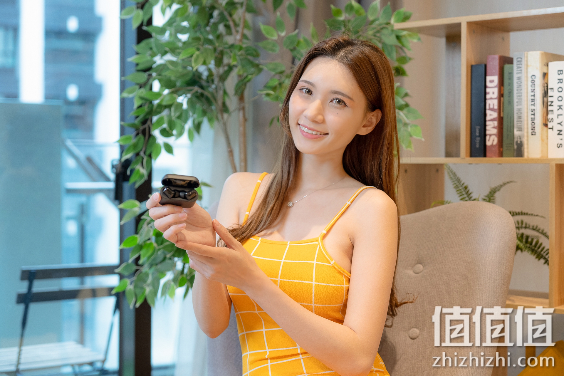 Razer 雷蛇 战锤狂鲨 2代真无线耳机评测：点亮你的信仰之声