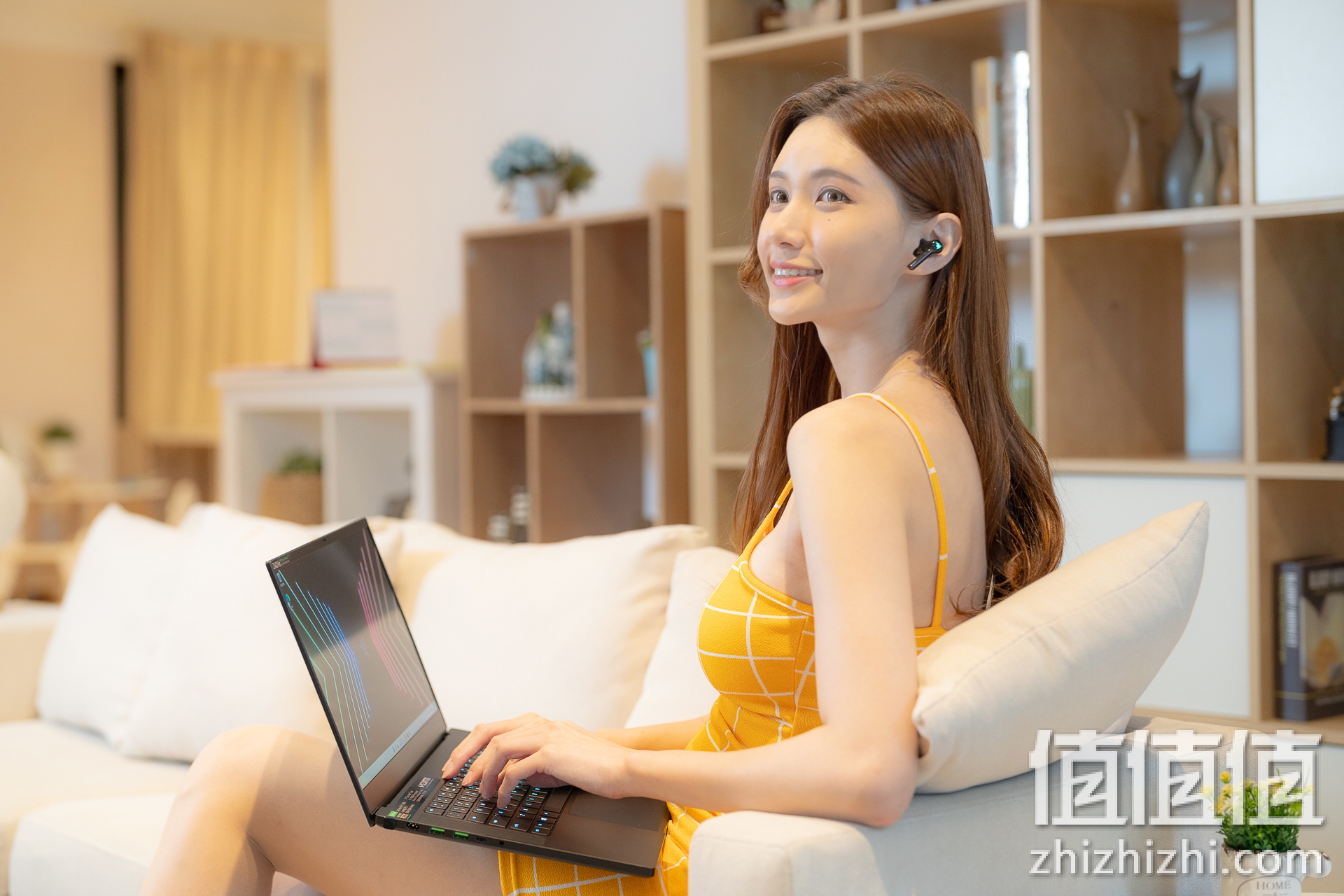 Razer 雷蛇 战锤狂鲨 2代真无线耳机评测：点亮你的信仰之声