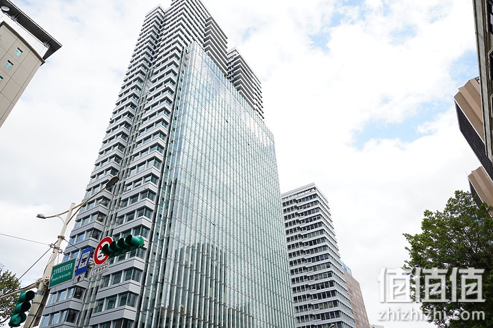 SIGMA 适马 24mm F2 DG DN 评测：大光圈遇上小广角，表现可圈可点