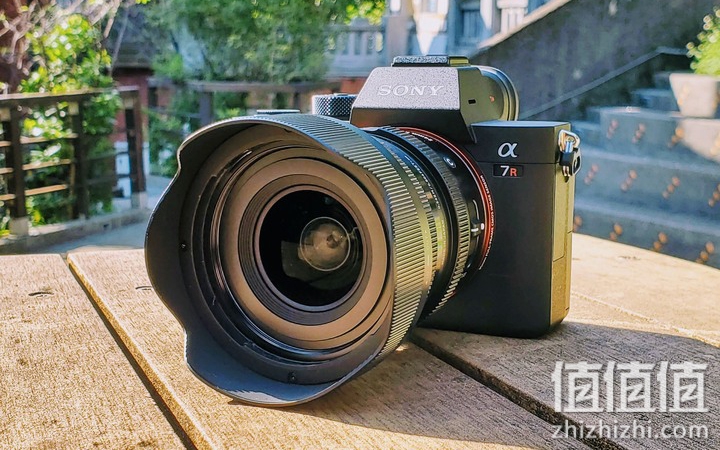 SIGMA 适马 24mm F2 DG DN 评测：大光圈遇上小广角，表现可圈可点