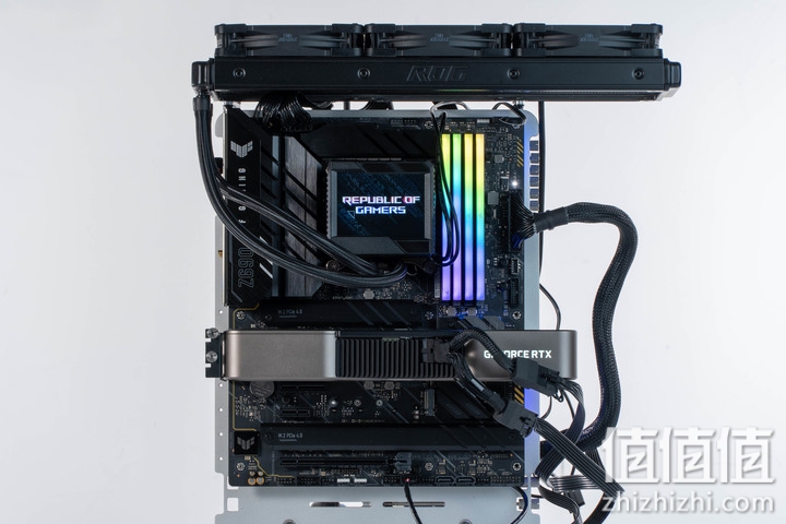 Intel 12代Core 处理器搭DDR4 内存条实测：效能与价格兼具的主流之选