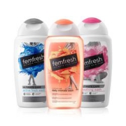 femfresh芳芯女性洗护液套装（洋甘菊日常型250ml+蔓越莓舒缓型250ml+百合加强版250ml）