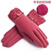羚羊早安蕾丝保暖羊毛手套随机款