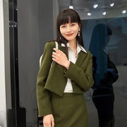 27日10点：eifini伊芙丽女子西装外套半裙套装1BA910641