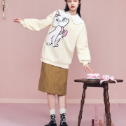 【深夜徐老师同款】太平鸟玛丽猫联名圆领卫衣女宽松上衣