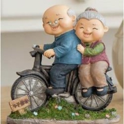 ubaka优贝家客厅摆件工艺品相守相伴骑自行车