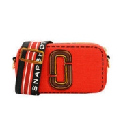 MARC JACOBS 马克·雅克布 SNAPSHOT系列 女士帆布单肩相机包 M0015786 红色