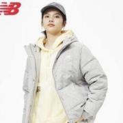 newbalanceAWJ13344女款短款羽绒服