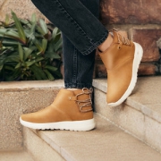 Skechers斯凯奇 女士 反毛皮高帮加绒雪地靴