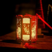 上新了故宫 儿童手提纸艺DIY灯笼 128x148mm 创意新年春节装饰品￥58.00 8.5折 比上一次爆料降低 ￥10