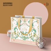 敦煌博物馆 丝路手信九色鹿纹样 礼盒 小号 20cm*18cm*8cm