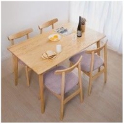 20点开始、PLUS会员：京东京造 北欧简约实木餐桌椅 原木色一桌四椅 牛角椅 1.2m