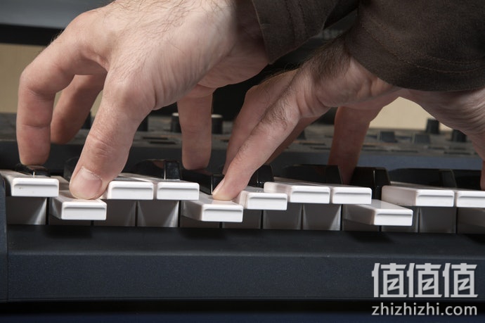 MIDI键盘怎么选？MIDI琴键选购指南