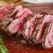 全程可追溯 正大 整切眼肉牛排套餐 130g*10袋