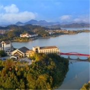 杭州中都青山湖畔大酒店 湖景高级/豪华房1-2晚套餐（含双早+骑行体验等）