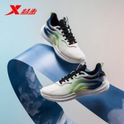 特步跑步鞋 官方旗舰878119110059 果冻绿/紫蓝色