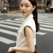 周大生旗下 Design Circles 设界 高级设计感S925银白贝耳饰