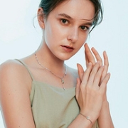 周大生旗下，淡绿仿水晶：设界 谜系列 S925银水晶锁骨链