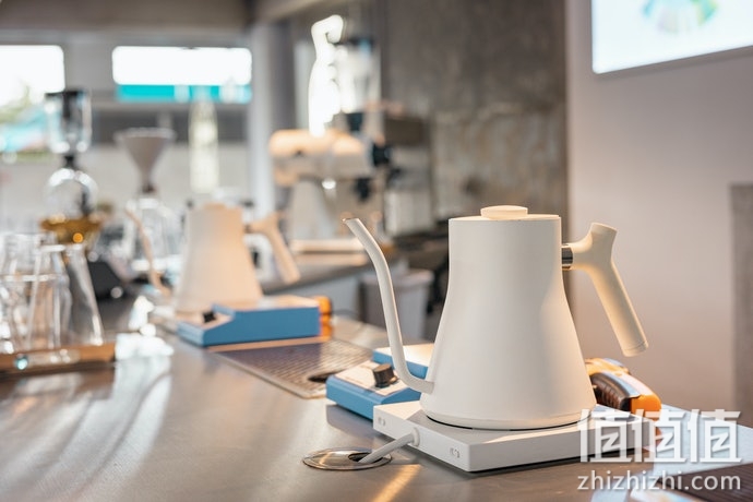 如何选择手冲咖啡壶套装？手冲咖啡组挑选指南
