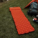 牧高笛（MOBIGARDEN） 超轻充气垫户外帐篷睡垫便携露营TPU单人午休气垫床加厚防潮垫 NX20663001 溢彩橙