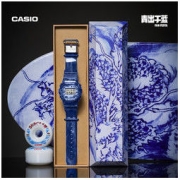 CASIO 卡西欧 G-SHOCKxSUBCREW联名款 男士青花瓷石英腕表 DW-5600BWP-2PFS