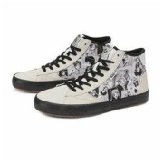 1日10点：VANS 范斯 中性滑板鞋 美少女战士联名 VN0A4BX1YB2