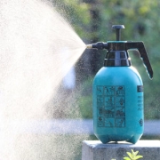 小型手动气压式喷壶2L
