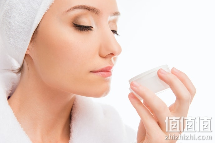 抗皱眼霜如何选？抗皱眼霜选购指南