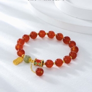 Chow Tai Seng 周大生 S925银红玛瑙手链