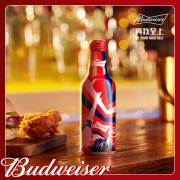 再补券：Budweiser 百威 小麦啤酒 电音瓶 330ml*2瓶