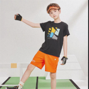 特步  男童速干运动休闲短袖 680226014610