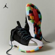 15日20点：AIR JORDAN ZOOM SEPARATE PF 男子篮球鞋 DH0248